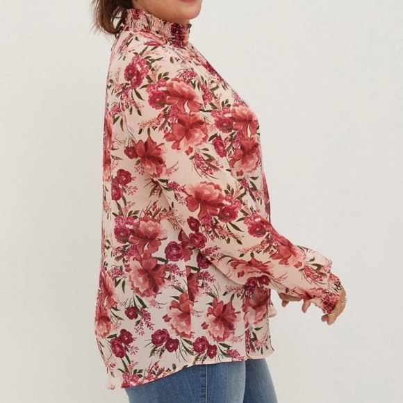 Torrid Light Pink Floral Sheer Chiffon Smocked Mock Neck Blouse Sz 3X - Picture 7 of 12